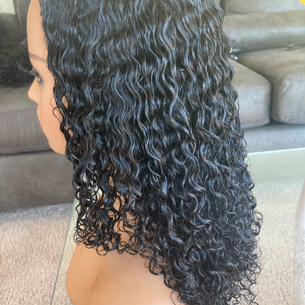Curly U-Part Wig - 16in